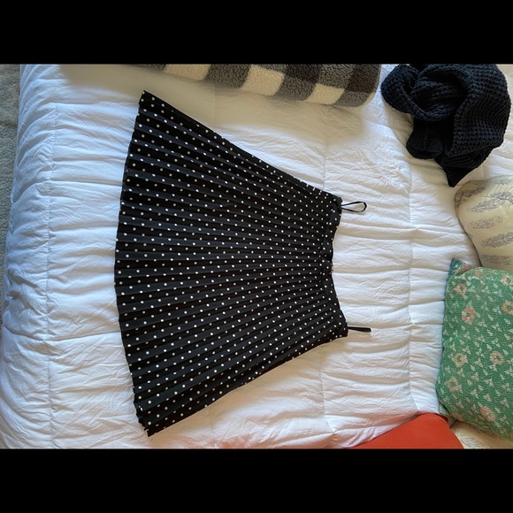 J. Crew Black polka dot pleated skirt - Picture 3 of 3
